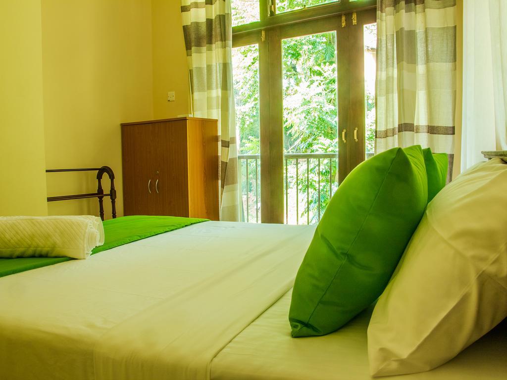 Aronka Homestay Kandy Extérieur photo