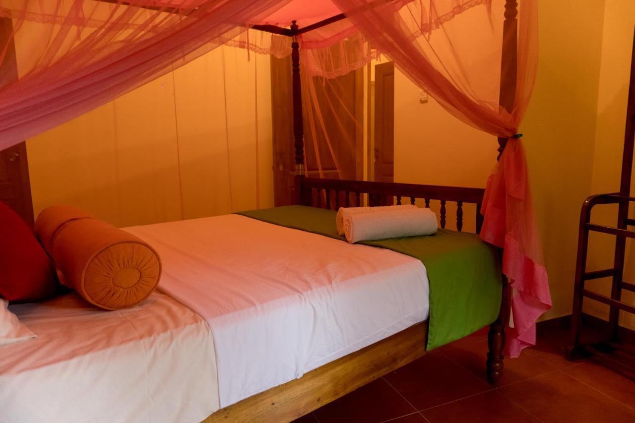 Aronka Homestay Kandy Extérieur photo
