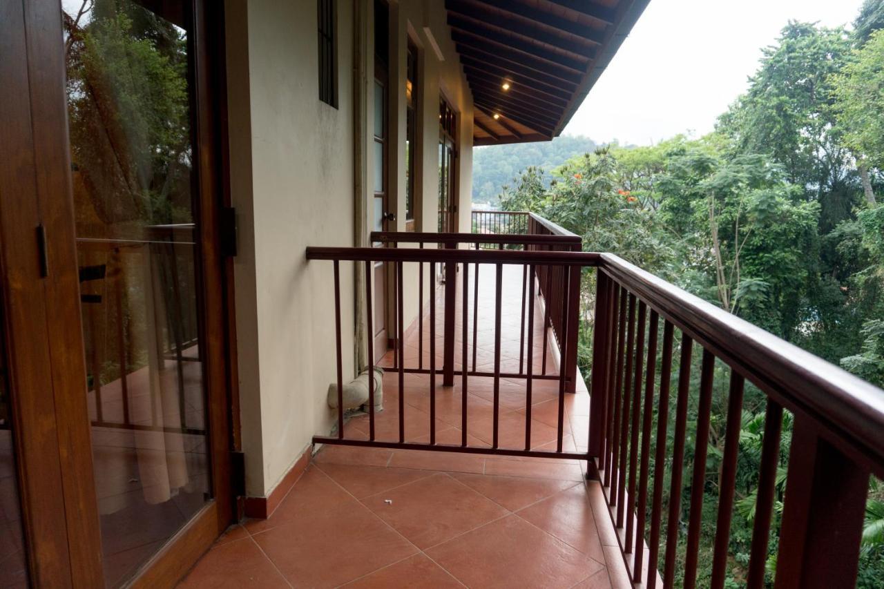 Aronka Homestay Kandy Extérieur photo