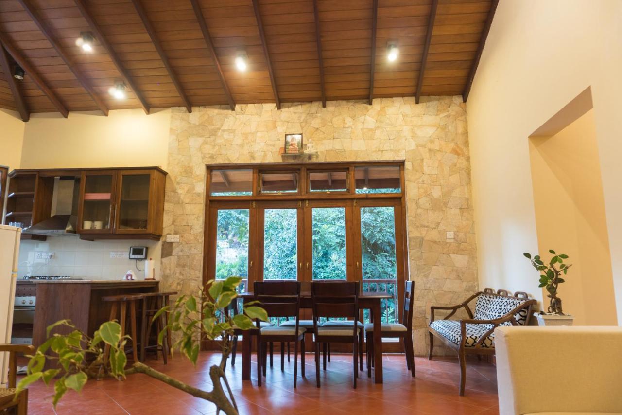 Aronka Homestay Kandy Extérieur photo